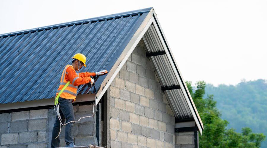 Professional gutter cleaning in Omaha, NE